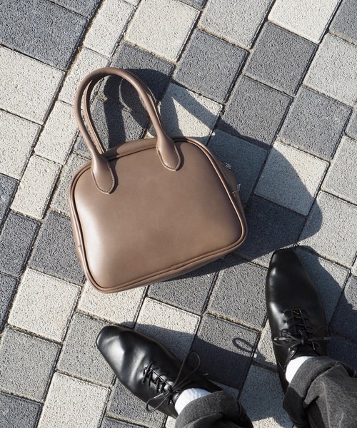 kutir（クティール）の「2WAYボストンバッグ（ボストンバッグ・レディース・ブラック/ブルーグレー/モカ/アイボリー/カーキ・FREE）」の5枚目の写真