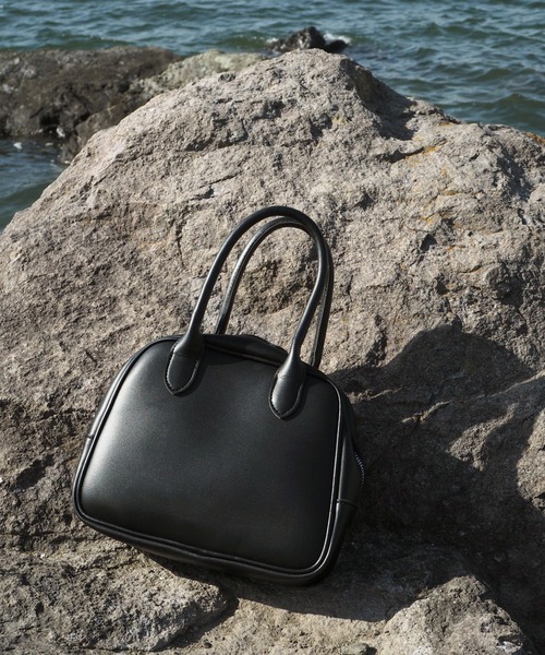 kutir（クティール）の「2WAYボストンバッグ（ボストンバッグ・レディース・ブラック/ブルーグレー/モカ/アイボリー/カーキ・FREE）」の6枚目の写真