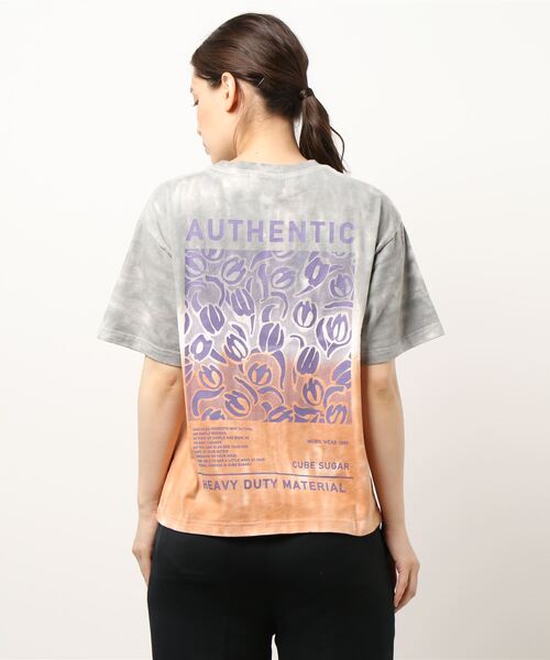 CUBE SUGAR（キューブシュガー）の「ハンドダイイング天竺 ツートーン染め Tシャツ（Tシャツ/カットソー・レディース・オレンジ/グレー/グリーン・M）」の6枚目の写真