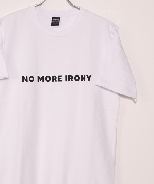 TRAP/U (トラップユー)の「16/-天竺 フロント メッセージプリント コットン 半袖 Tシャツ(Tシャツ/カットソー・メンズ・ブラック/グレイッシュブルー/ホワイト・L/M)」の1枚目の写真