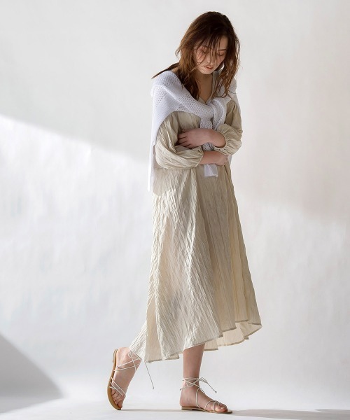 socolla（ソコラ）の「【socolla】7分袖ワッシャープリーツワンピース（ワンピース・レディース・ベージュ/オレンジ/グリーン・S/M）」の15枚目の写真