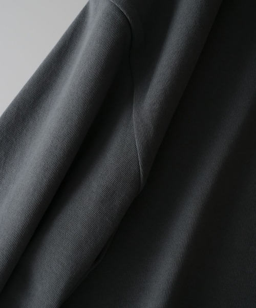 remer(リメール)の「loose basic long Tee/ルーズベーシックロンTee(Tシャツ/カットソー・メンズ・ホワイト/チャコールグレー/ライトグレー/ベージュ/カーキ/ブルーグレー/マスタード・SMALL/MEDIUM/LARGE)」の15枚目の写真