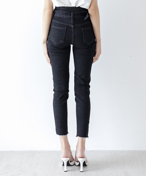 Julia Boutique(ジュリアブティック)の「ベルト付きハイウエストスキニーデニムパンツ/21123(デニムパンツ・レディース・ブラック/ネイビー・LL/3L/S/M/L)」の11枚目の写真