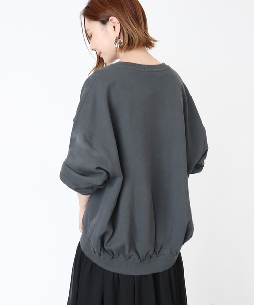 AMERICAN HOLIC(アメリカンホリック)の「ロゴバックドレープ裏毛プルオーバー(スウェット・レディース・チャコールグレー/ネイビー/カーキ・M/L)」の4枚目の写真
