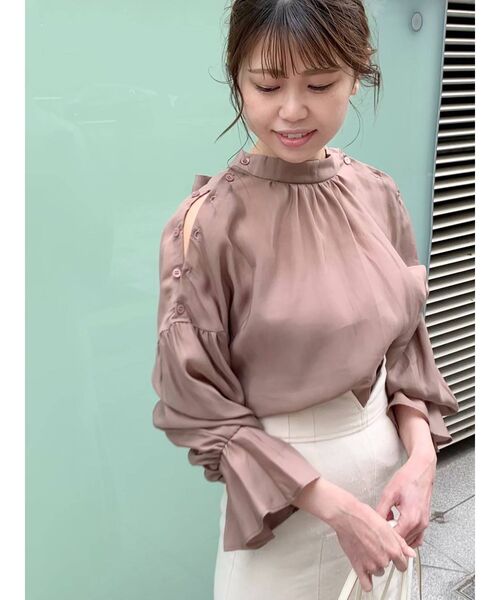 MERCURYDUO（マーキュリーデュオ）の「2WAYオープンショルダーブラウス（シャツ/ブラウス・レディース・オフホワイト/ピンク・FREE）」の6枚目の写真