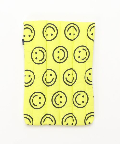 BAGGU(バグー)の「パフィー ラップトップスリーブ 16インチ ハッピー(PC・タブレットケース・レディース・イエロー・FREE)」の4枚目の写真