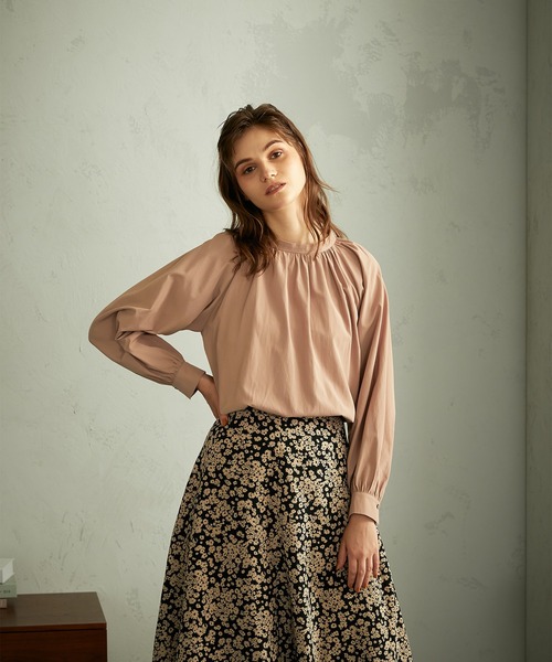 LE SOUK HOLIDAY(ルスークホリデー)の「ギャザーネックブラウス(シャツ/ブラウス・レディース・カーキ/ピンク/ブラック・M/S)」の12枚目の写真