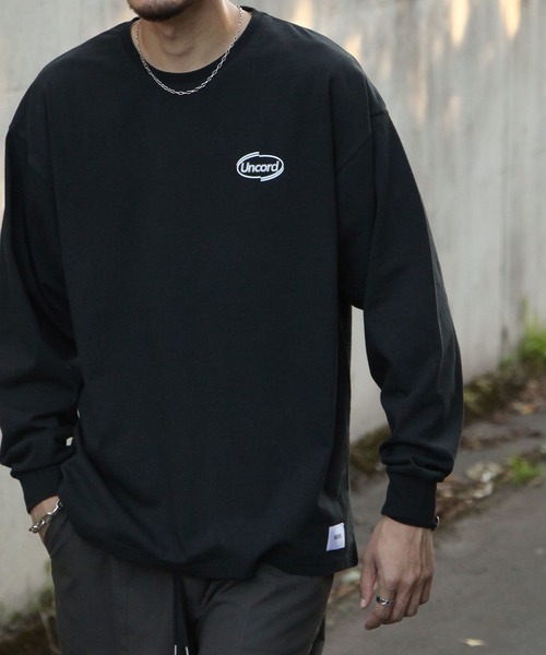 UNCORD(アンコード)の「【UNCORD】ワンポイントプリントBIGロンT/ロングスリーブ長袖Tシャツ(Tシャツ/カットソー・メンズ・ホワイト/ブラック/ネイビー/カーキ/オートミール/ホワイト系/ブラック系/アイボリー系/カーキ系/ネイビー系・MEDIUM/LARGE/X-LARGE)」の4枚目の写真