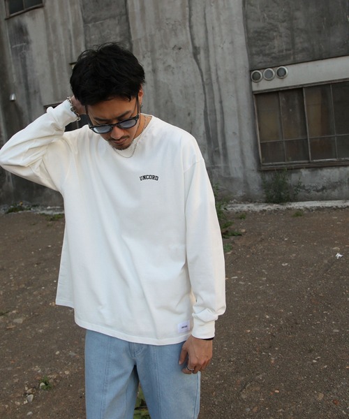 UNCORD(アンコード)の「【UNCORD】ワンポイントプリントBIGロンT/ロングスリーブ長袖Tシャツ(Tシャツ/カットソー・メンズ・ホワイト/ブラック/ネイビー/カーキ/オートミール/ホワイト系/ブラック系/アイボリー系/カーキ系/ネイビー系・MEDIUM/LARGE/X-LARGE)」の21枚目の写真