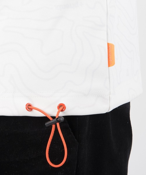 +phenix(プラスフェニックス)の「+phenix(プラスフェニックス)Stretch Zip Pocket Tee(Tシャツ/カットソー・メンズ・ホワイト/カーキ/ホワイト×グレー/ブラック・S/M/L/XL/XXL)」の15枚目の写真