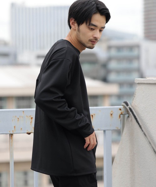 +phenix(プラスフェニックス)の「+phenix(プラスフェニックス)Stretch Zip Pocket Tee(Tシャツ/カットソー・メンズ・ホワイト/カーキ/ホワイト×グレー/ブラック・S/M/L/XL/XXL)」の6枚目の写真
