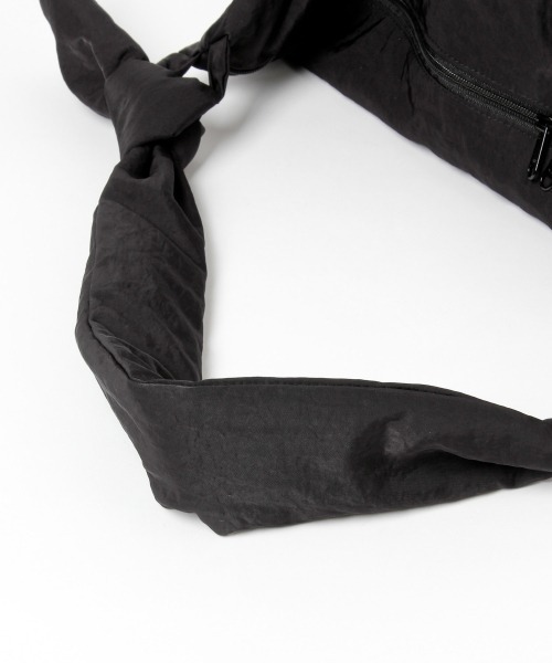 LOWRYS FARM（ローリーズファーム）の「ナカワタショルダーバッグ　235951（ショルダーバッグ・レディース・ブラック/グリーン・FREE）」の3枚目の写真