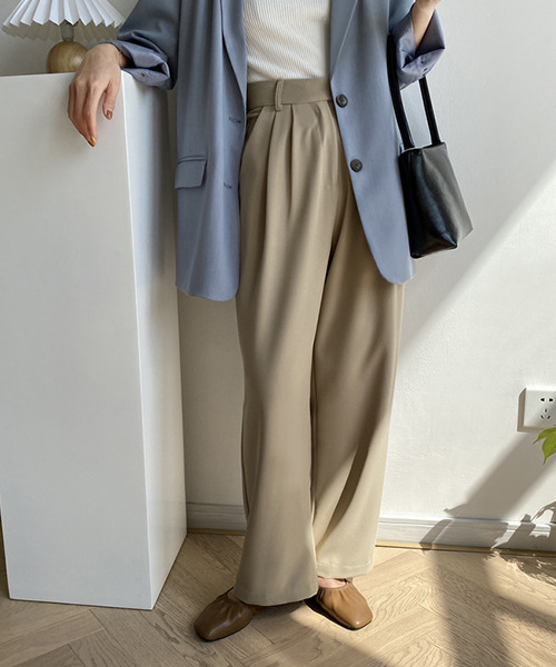 c.u.l(シーユーエル)の「【c.u.l:w】ドレープルーズスラックス culw92(スラックス・レディース・ベージュ/ダークグレー・L/M)」の4枚目の写真
