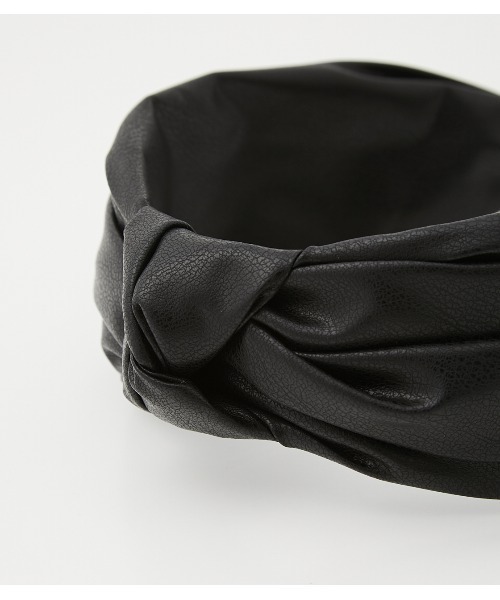 AZUL by moussy(アズールバイマウジー)の「KNOT DESIGN HEADBAND/ノットデザインヘッドバンド(ヘアゴム・レディース・ブラック/ライトベージュ・FREE)」の8枚目の写真