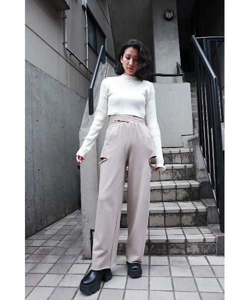 FIG&VIPER（フィグアンドバイパー）の「クロップドリブニットTOP（ニット/セーター・レディース・ホワイト/ブラック/グレー/ブルー・FREE）」の15枚目の写真