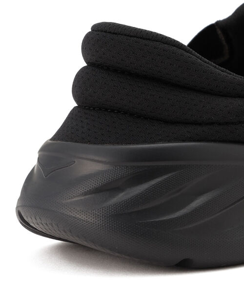 HOKA（ホカ）の「HOKA ONE ONE/ホカオネオネ　ORA Recovery Shoe2　オラリカバリーシュー２（スニーカー・メンズ・ブラック・8/10/9）」の13枚目の写真
