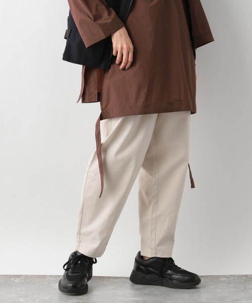 GLOBAL WORK（グローバルワーク）の「LOGOS＊GW　ワイドパンツ/227966（チノパンツ・メンズ・ホワイト/ネイビー・MEDIUM/LARGE/SMALL）」の3枚目の写真