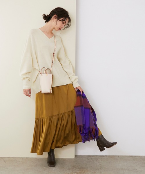 ROPE'(ロペ)の「【秋にも使える】【シリーズ】クーマラムホールガーメントVネックプルオーバー(ニット/セーター・レディース・チャコールグレー/ターコイズブルー/キナリ/イエロー系その他2・38)」の9枚目の写真