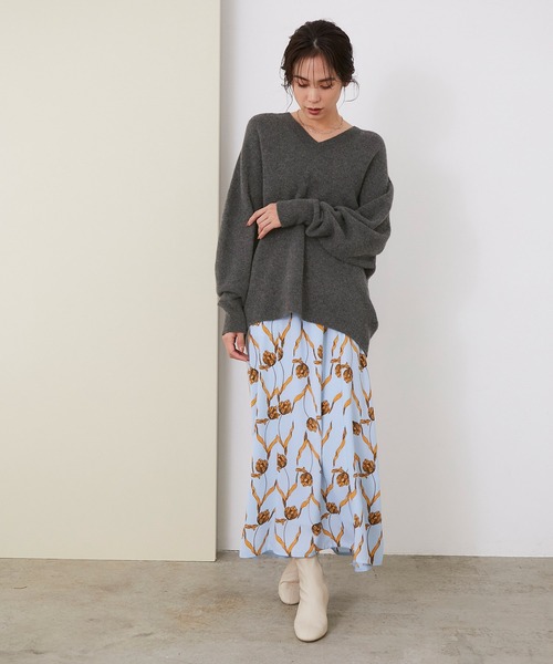 ROPE'(ロペ)の「【秋にも使える】【シリーズ】クーマラムホールガーメントVネックプルオーバー(ニット/セーター・レディース・チャコールグレー/ターコイズブルー/キナリ/イエロー系その他2・38)」の14枚目の写真