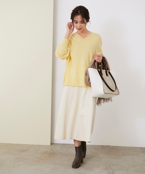 ROPE'(ロペ)の「【秋にも使える】【シリーズ】クーマラムホールガーメントVネックプルオーバー(ニット/セーター・レディース・チャコールグレー/ターコイズブルー/キナリ/イエロー系その他2・38)」の6枚目の写真