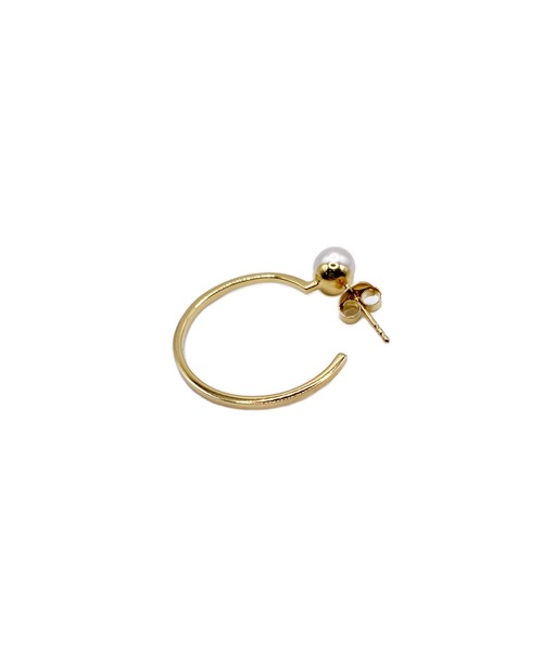 Blanche（ブランシュ）の「Blanche ブランシュ フープデザイパールピアス Toile(トワル)  GOLD（ピアス（両耳用）・レディース・ゴールド・FREE）」の2枚目の写真