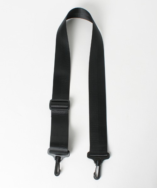 INDISPENSABLE （インディスペンサブル）の「INDISPENSABLE　3WAY TOTE BAG TOSS ECONYL MS（トートバッグ・メンズ・ブラック・FREE）」の11枚目の写真