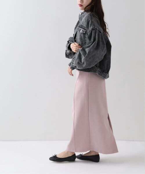 RAY CASSIN(レイカズン)の「デニムギャザーブルゾン(デニムジャケット・レディース・ブラック/ネイビー・FREE)」の5枚目の写真