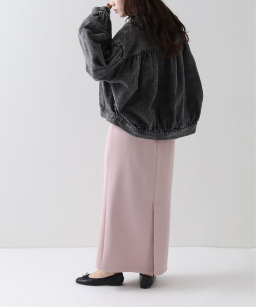 RAY CASSIN(レイカズン)の「デニムギャザーブルゾン(デニムジャケット・レディース・ブラック/ネイビー・FREE)」の6枚目の写真