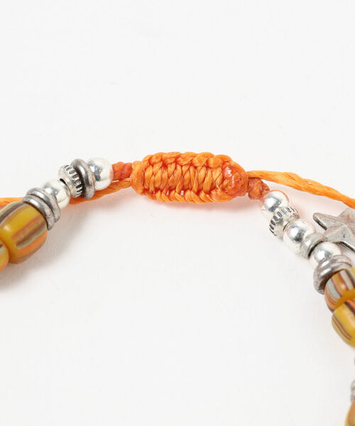 wakami（ワカミ）の「wakami × BEAMS / 別注 ビーズ ブレスレット 3本セット 2022（ブレスレット・メンズ・チャコールグレー/ベージュ/オリーブ/オレンジ/ブルー/マルチ/ライトカーキ・ONE SIZE）」の16枚目の写真