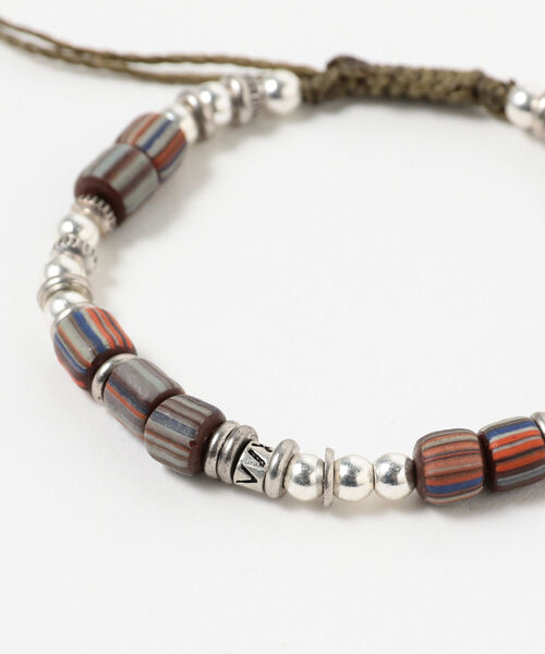 wakami（ワカミ）の「wakami × BEAMS / 別注 ビーズ ブレスレット 3本セット 2022（ブレスレット・メンズ・チャコールグレー/ベージュ/オリーブ/オレンジ/ブルー/マルチ/ライトカーキ・ONE SIZE）」の12枚目の写真