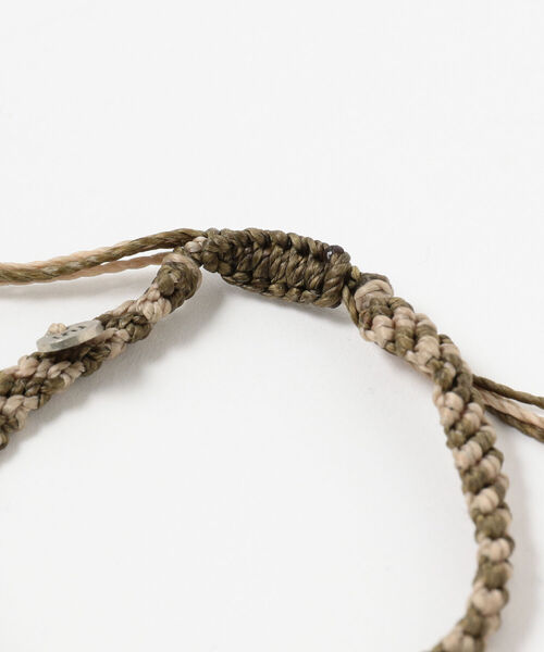 wakami（ワカミ）の「wakami × BEAMS / 別注 ビーズ ブレスレット 3本セット 2022（ブレスレット・メンズ・チャコールグレー/ベージュ/オリーブ/オレンジ/ブルー/マルチ/ライトカーキ・ONE SIZE）」の9枚目の写真
