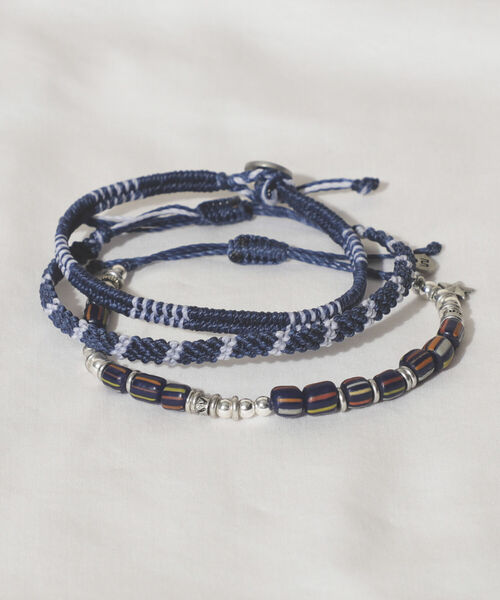 wakami（ワカミ）の「wakami × BEAMS / 別注 ビーズ ブレスレット 3本セット 2022（ブレスレット・メンズ・チャコールグレー/ベージュ/オリーブ/オレンジ/ブルー/マルチ/ライトカーキ・ONE SIZE）」の6枚目の写真