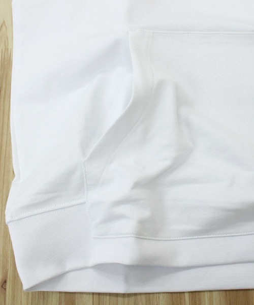 EMPORIO ARMANI(エンポリオアルマーニ)の「EA7 ビッグロゴベーシックスウェットパーカー 6KPM69 PJBWZ(パーカー・メンズ・ホワイト/ブラック・M/L/XL)」の9枚目の写真