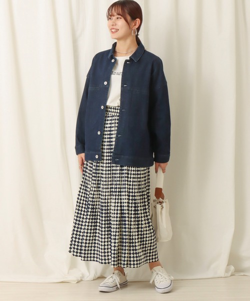 libelle more（リベル モア）の「ストレッチデニム　衿付きジャケット（デニムジャケット・レディース・サックスブルー/インディゴブルー/ブルー・M/L）」の4枚目の写真