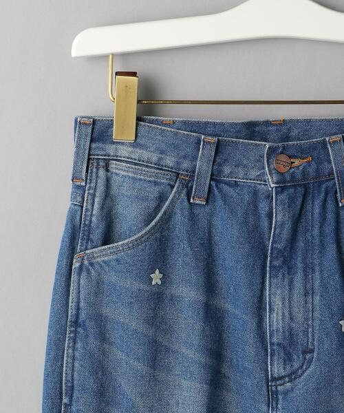 Wrangler(ラングラー)の「<Wrangler>エンブロイダリーフレア デニムパンツ(デニムパンツ・レディース・ネイビー・S/M)」の11枚目の写真