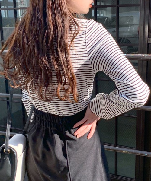 OLIVE des OLIVE(オリーブデオリーブ)の「ヘルシーデコルテプルオーバー/カットアウトトップス(Tシャツ/カットソー・レディース・オフホワイト/ピンク/ブラック/アイボリー/ホワイト・FREE)」の12枚目の写真