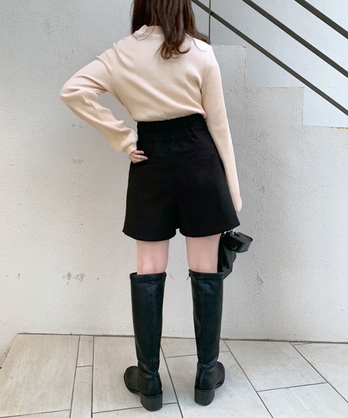 OLIVE des OLIVE(オリーブデオリーブ)の「ヘルシーデコルテプルオーバー/カットアウトトップス(Tシャツ/カットソー・レディース・オフホワイト/ピンク/ブラック/アイボリー/ホワイト・FREE)」の15枚目の写真