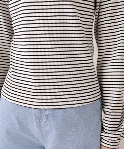 OLIVE des OLIVE(オリーブデオリーブ)の「ヘルシーデコルテプルオーバー/カットアウトトップス(Tシャツ/カットソー・レディース・オフホワイト/ピンク/ブラック/アイボリー/ホワイト・FREE)」の6枚目の写真