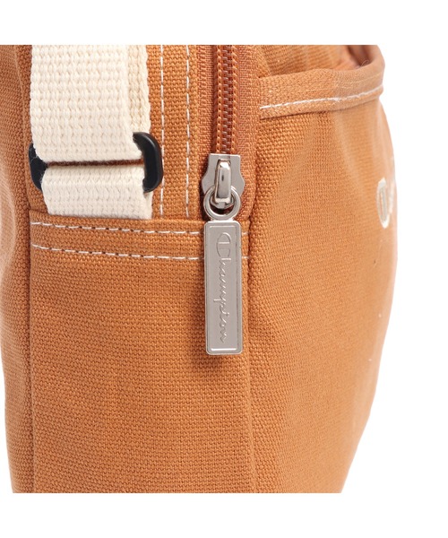 Champion(チャンピオン)の「≪Champion/チャンピオン≫ ショルダーバッグ マイルズ No.63401 2L ライトブラウン(ショルダーバッグ・レディース・ブルー/ライトブラウン/ピンク/オフホワイト・FREE)」の16枚目の写真