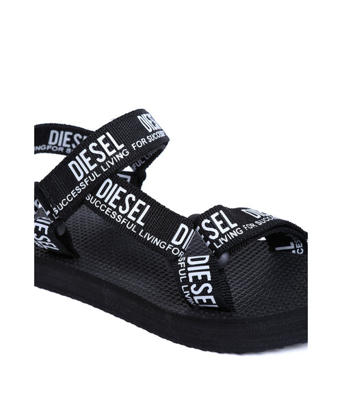 DIESEL（ディーゼル）の「キッズ シューズ スポーツサンダル ロゴ（サンダル・キッズ・ブラック/レッド/その他・35/36/37/34/33）」の10枚目の写真