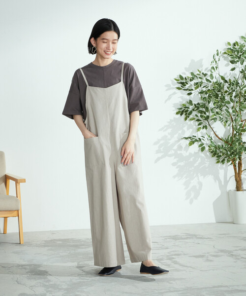 ONIGIRI(オニギリ)の「コットンリネン サロペット(サロペット/オーバーオール・レディース・ベージュ/チャコール・MEDIUM/LARGE)」の12枚目の写真