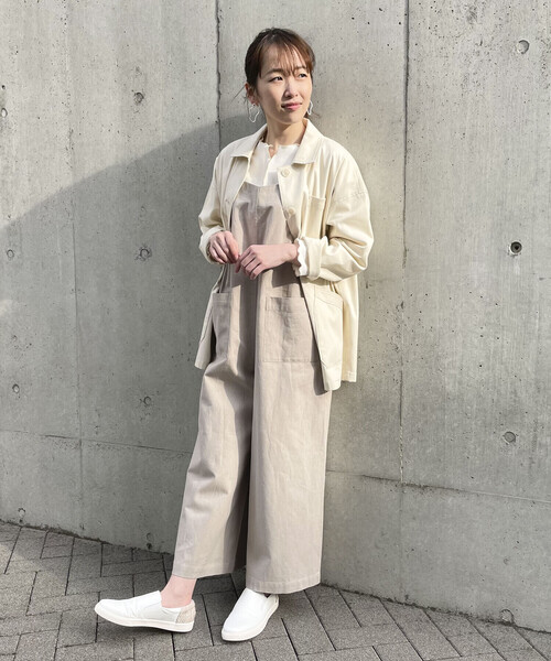 ONIGIRI(オニギリ)の「コットンリネン サロペット(サロペット/オーバーオール・レディース・ベージュ/チャコール・MEDIUM/LARGE)」の15枚目の写真