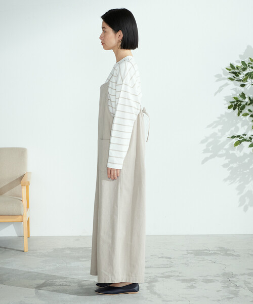 ONIGIRI(オニギリ)の「コットンリネン サロペット(サロペット/オーバーオール・レディース・ベージュ/チャコール・MEDIUM/LARGE)」の13枚目の写真