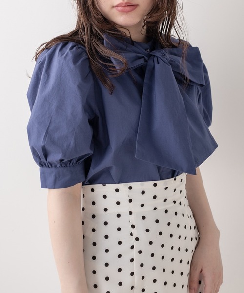 OLIVE des OLIVE（オリーブデオリーブ）の「半袖ボウタイブラウス（シャツ/ブラウス・レディース・ホワイト/ネイビー/オフホワイト・FREE）」の10枚目の写真