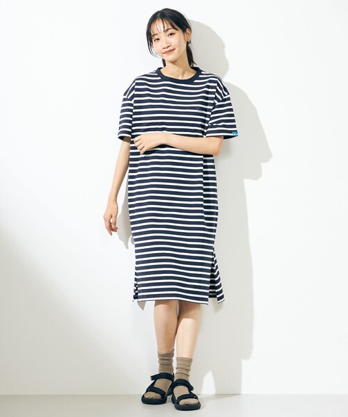 SHARE PARK(シェアパーク)の「【LADIES】UVカット ボーダーロゴ半袖カットワンピース(ワンピース・メンズ・ブルー系1/ホワイト系1・MEDIUM/SMALL/X-SMALL)」の1枚目の写真