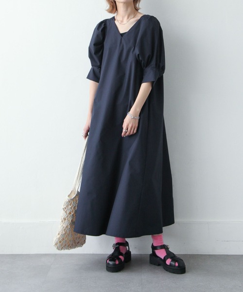 Chillfar(チルファー)の「半袖切替プリーツVネックワンピース(ワンピース・レディース・ライトグリーン/オレンジ/ネイビー・LARGE/MEDIUM)」の19枚目の写真