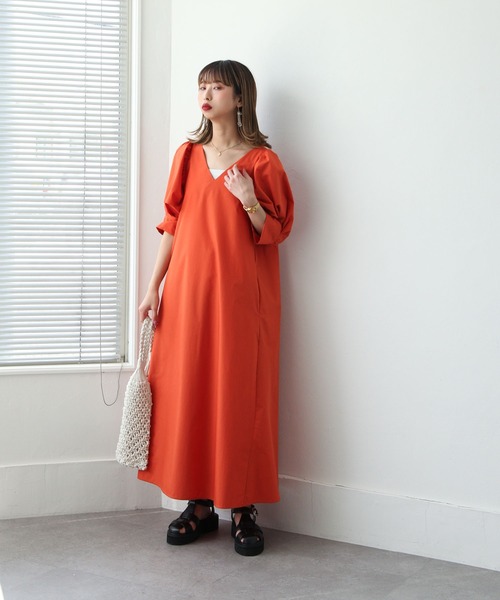 Chillfar(チルファー)の「半袖切替プリーツVネックワンピース(ワンピース・レディース・ライトグリーン/オレンジ/ネイビー・LARGE/MEDIUM)」の21枚目の写真