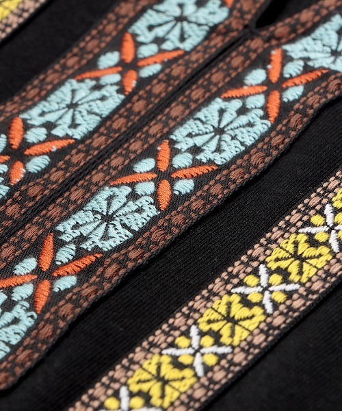 チチカカ（チチカカ）の「リサイクルコットン×チロリープルオーバー（シャツ/ブラウス・レディース・ホワイト/ブラック・FREE）」の14枚目の写真