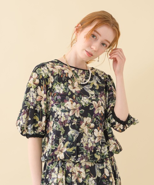 malla（マーラ）の「malla イペカビスコースフラワーブラウス（シャツ/ブラウス・レディース・ホワイト/ブラック・FREE）」の2枚目の写真