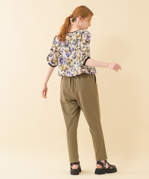 malla（マーラ）の「malla イペカビスコースフラワーブラウス（シャツ/ブラウス・レディース・ホワイト/ブラック・FREE）」の3枚目の写真